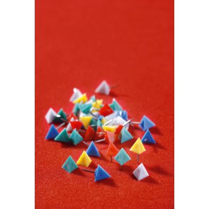 Push-Pins, Pyramide